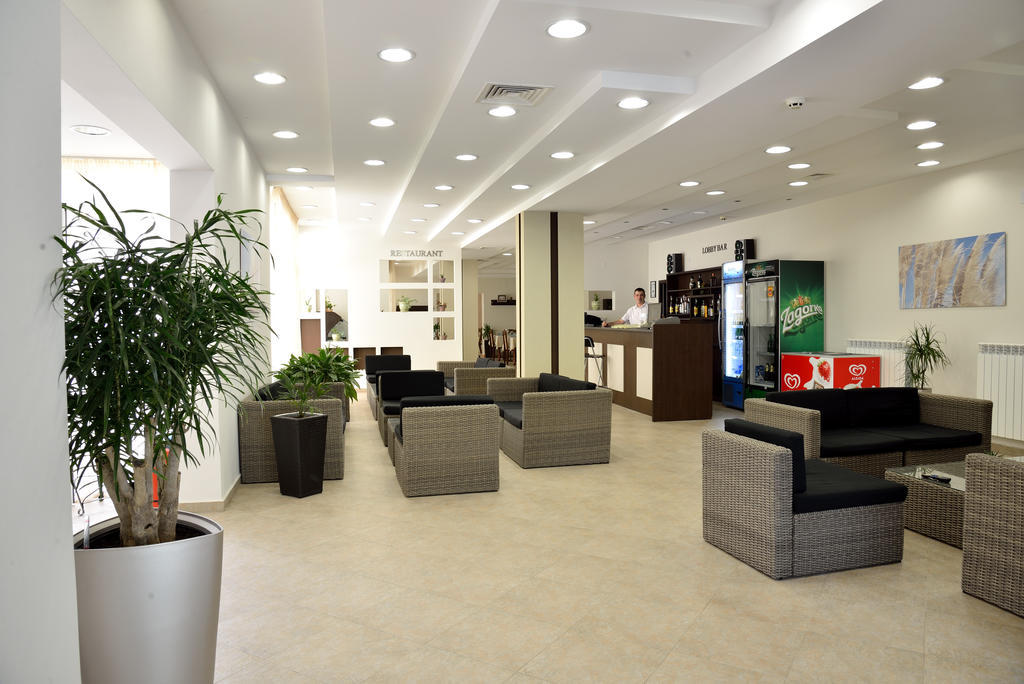 Glicinia Hotel Golden Sands Exteriör bild