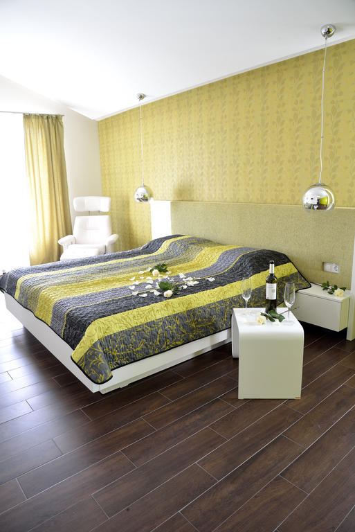 Glicinia Hotel Golden Sands Rum bild