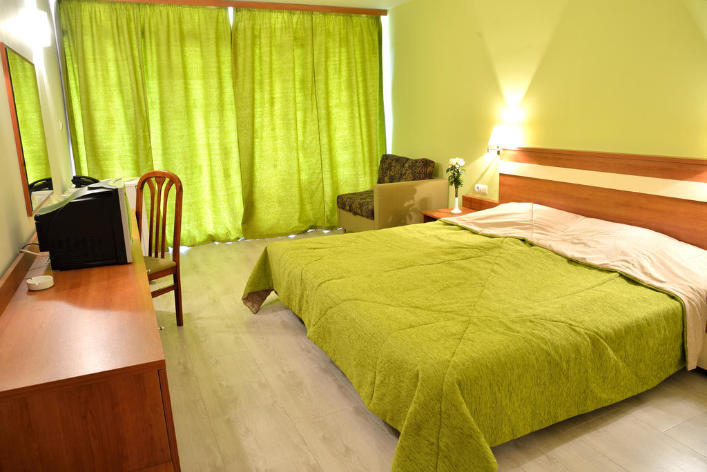 Glicinia Hotel Golden Sands Rum bild