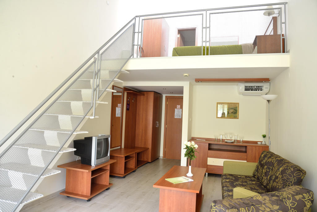 Glicinia Hotel Golden Sands Rum bild